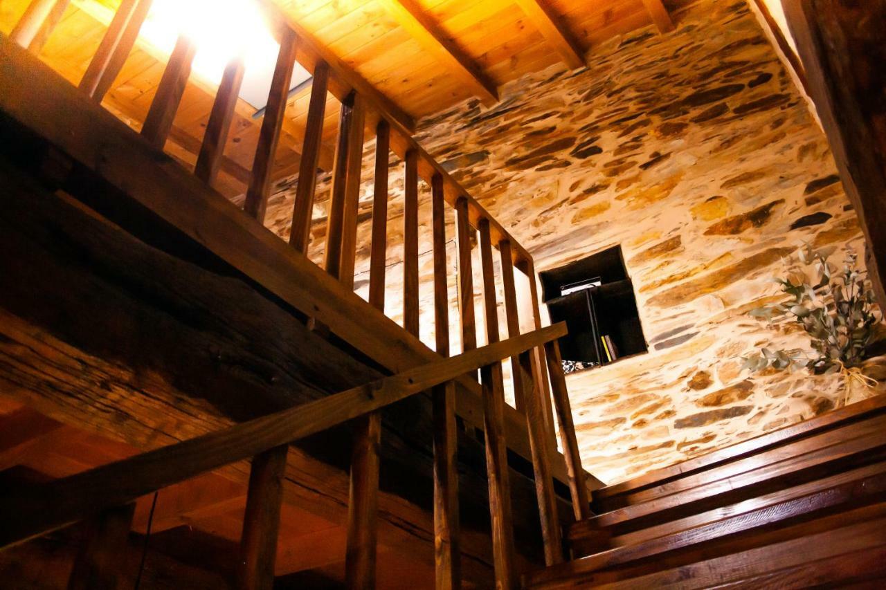 Casa Rural Bierzo Encantado Valle de Finolledo エクステリア 写真